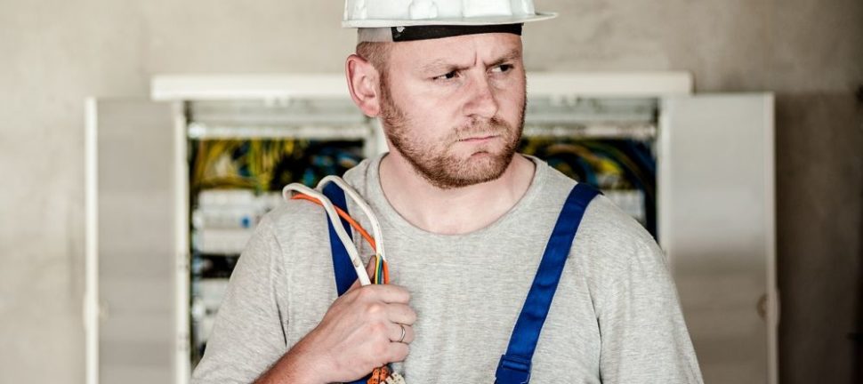 Tips til hvordan du finder en god og billig elektriker